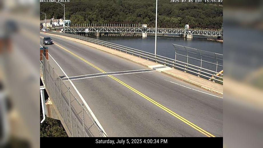 Traffic Cam Rockingham: Bellows Falls Arch Bridge CCTV