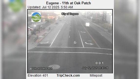 Traffic Cam Bethel: Eugene - 11th at Oak Patch