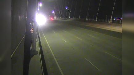 Traffic Cam Charleston: US 17 S Ravenel Bridge - Tower - Lower