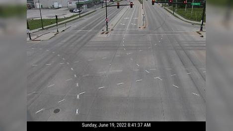 Traffic Cam Franklin: WIS /S th St @ Drexel Ave