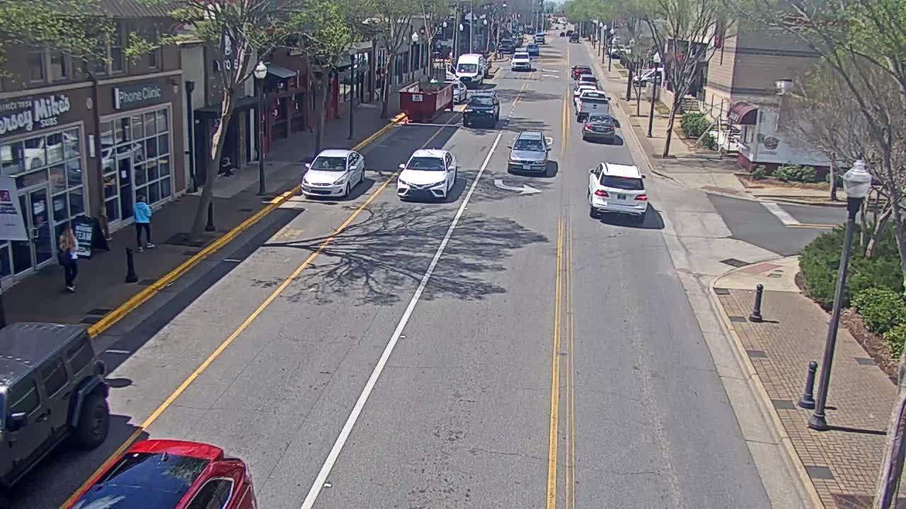 Traffic Cam Audubon Place › West: TUS-CAM-University-Campus