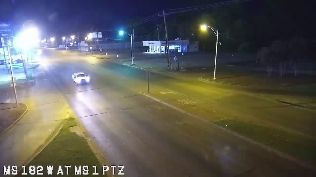 Traffic Cam Greenville: US 82 at MS
