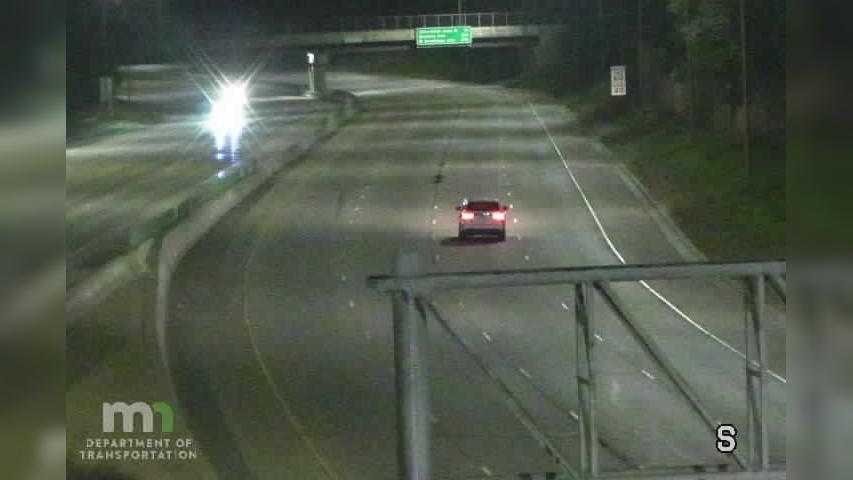 Traffic Cam Brooklyn Center: I-94: I-94 E-W S of I-694