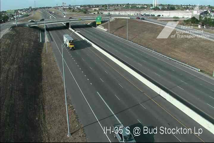 Traffic Cam Jarrell › North: I-35 @ Bud Stockton Lp
