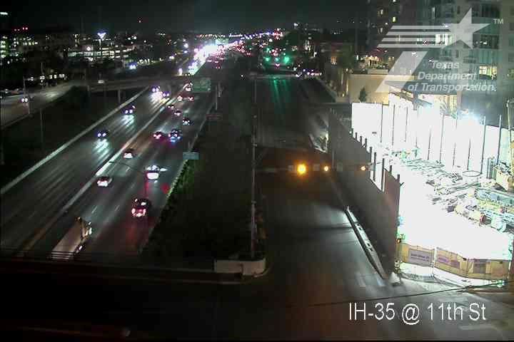 Traffic Cam Austin › North: I-35 @ 11th
