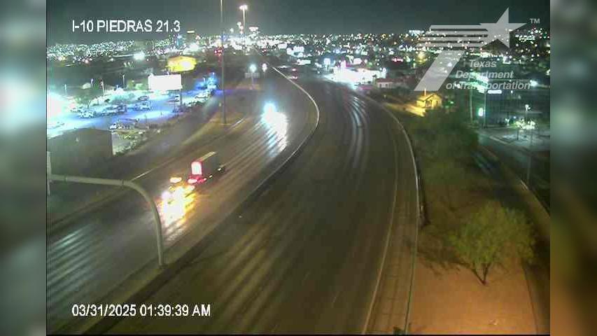 Traffic Cam El Paso › West: IH-10 @ Piedras