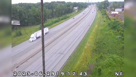 Traffic Cam Portage: I-94: 1-094-020-4-2 E OF SR 249