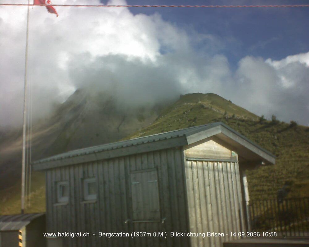 Wolfenschiessen: Bergstation Haldigrat (1937m) Blickrichtung Ost - Brisen