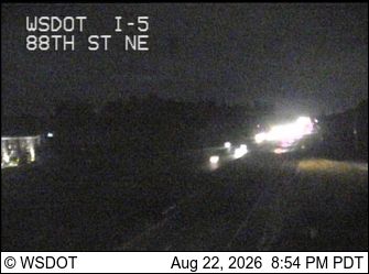 Traffic Cam Everett: I-5 at MP 200.7: 88th St NE
