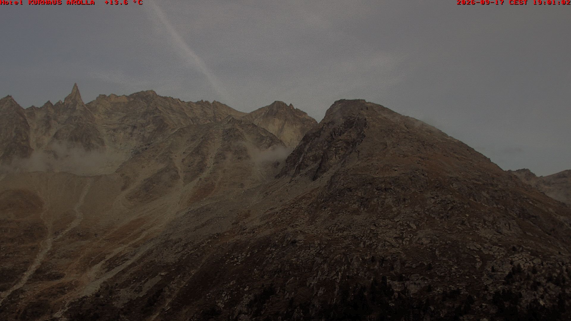 Evolène › Osten: Grand Hotel And Kurhaus - Valais, Suisse: Aiguille de la Tza, Douves Blanches, Maya