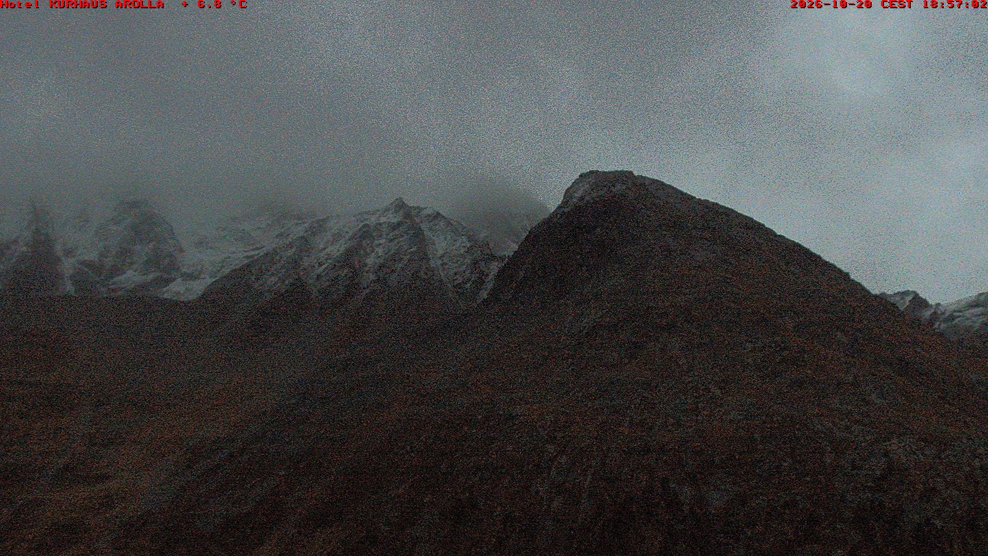 Evolène › Osten: Grand Hotel And Kurhaus - Valais, Suisse: Aiguille de la Tza, Douves Blanches, Maya