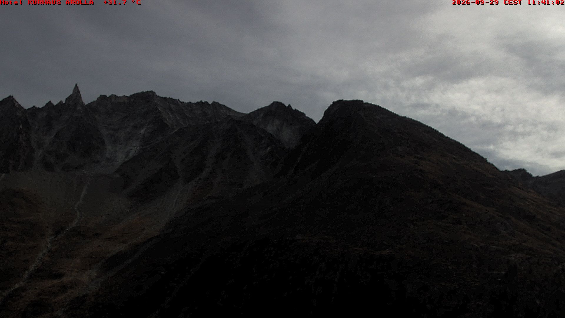 Evolène › Osten: Grand Hotel And Kurhaus - Valais, Suisse: Aiguille de la Tza, Douves Blanches, Maya