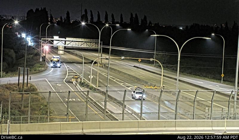 Traffic Cam Brighouse › North: Hwy 99, looking north from Steveston interchange