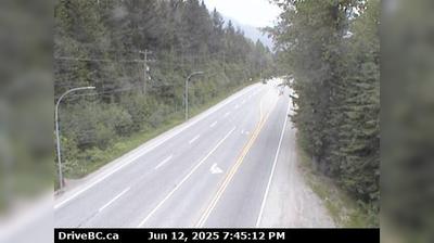 Whistler Traffic: Village Gate Blvd North