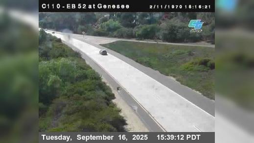 Traffic Cam San Diego: C 110) SR-52 : Genesee Avenue