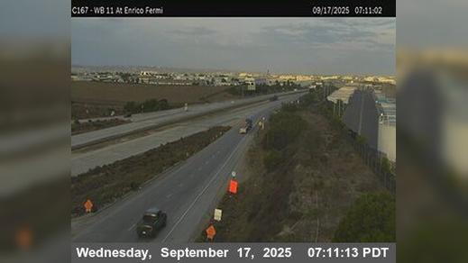 Traffic Cam Chilpancingo › West: C167) WB 905 : SR-11 Enrico Fermi