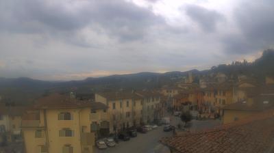 immagine della webcam nei dintorni di Pieve a Nievole: webcam Carmignano