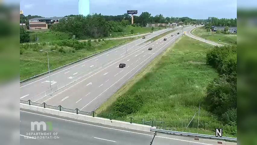 Traffic Cam Gem Lake: I-35E NB @ Co Rd