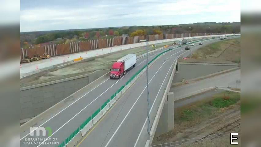 Traffic Cam Monticello: I-94 EB @ Co Rd 18 (MP 195)