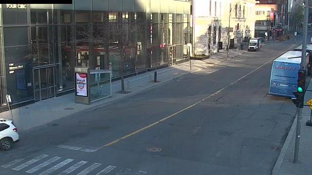 Traffic Cam Montreal › North-East: Ville-Marie