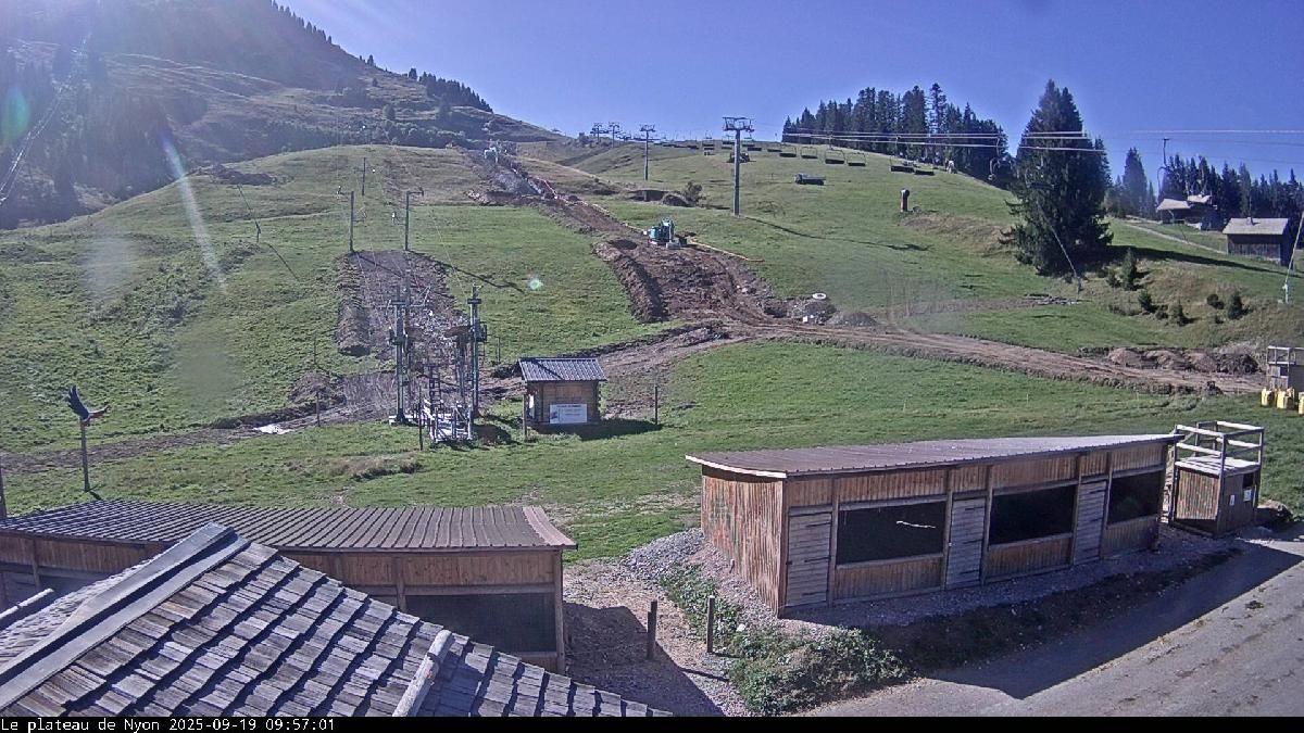 Traffic Cam Morzine › South-East: Restaurant La Pointe de Nyon