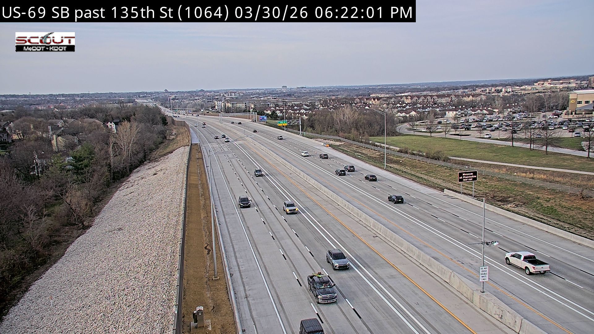 Traffic Cam Overland Park: US- Hwy N @ Before th
