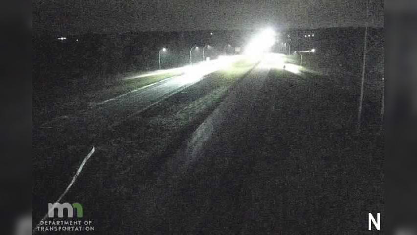 Traffic Cam Little Chicago: I-35: I-35 NB @ T.H.19 (MP 69.6)
