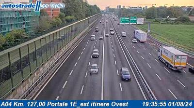 immagine della webcam nei dintorni di Milano Isola: webcam Milano Quarto Oggiaro