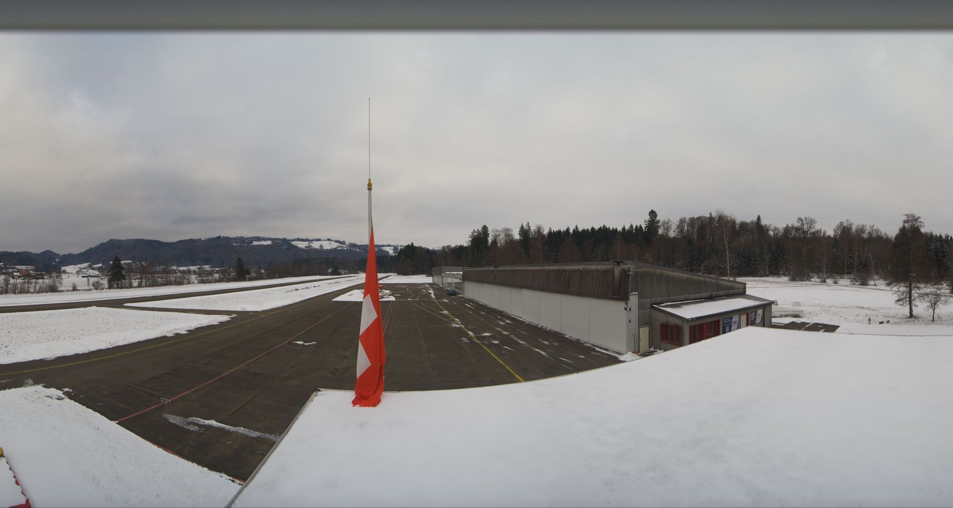 Traffic Cam Rifferswil: Hausen am Albis Flugplatz