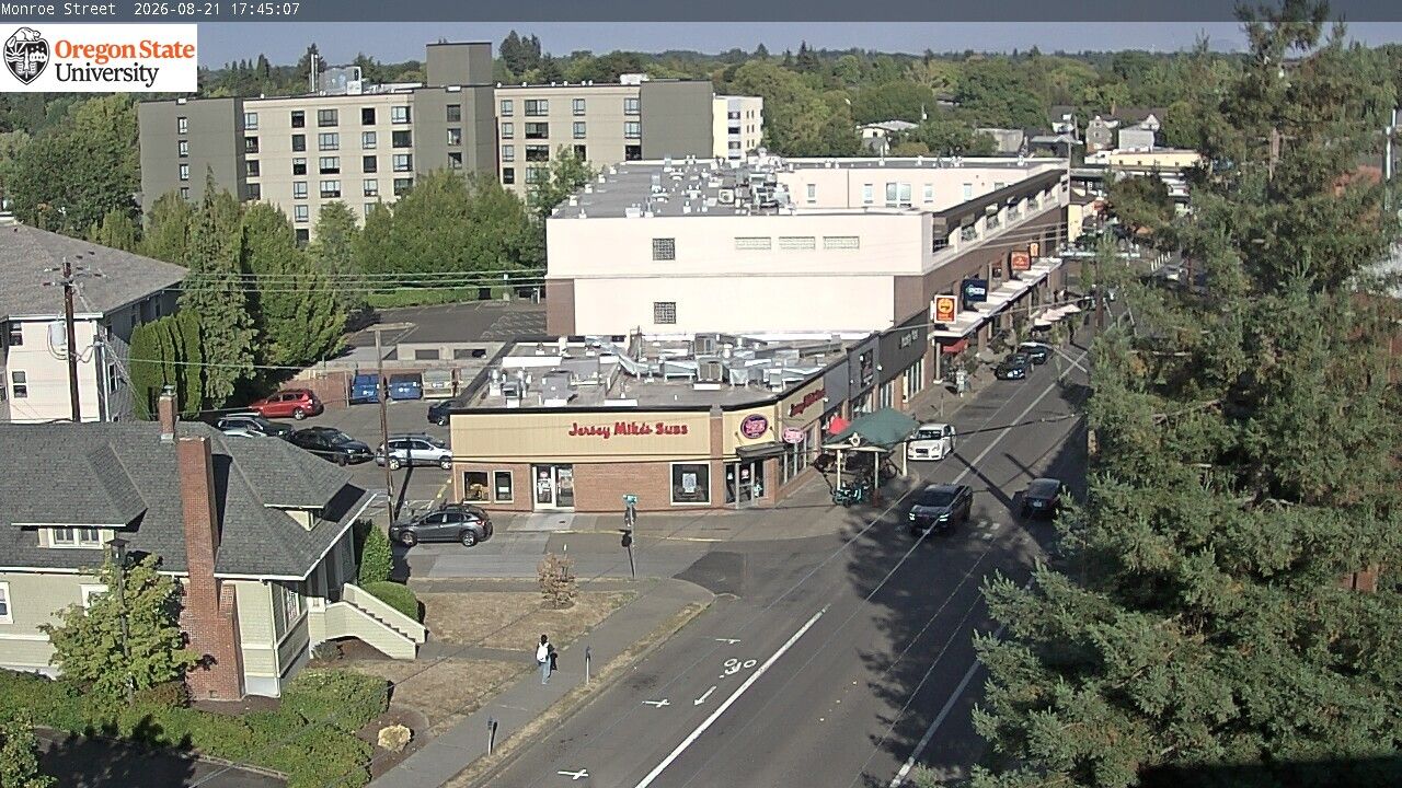 Traffic Cam Corvallis: OSU Monroe Street