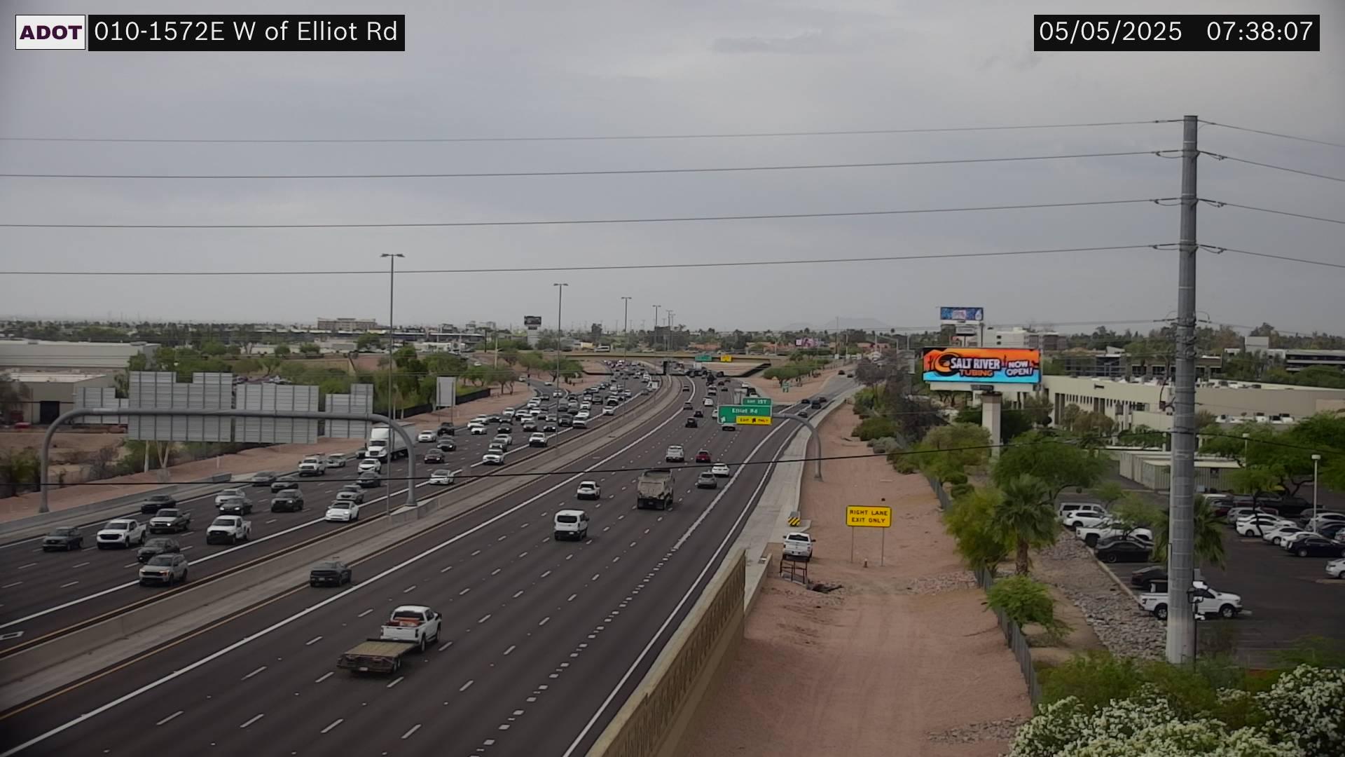 Traffic Cam Phoenix: Interstate 10 west of Elliot Rd