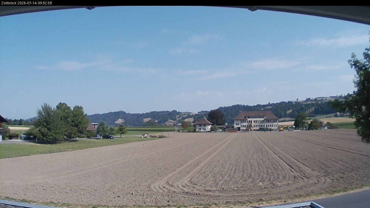 Zollbrück › Norden: Schulhaus Than