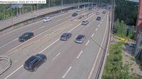 Tveta: Motorvägsbron (Kameran är placerad på E/E Södertäljevägen i höjd med Motorvägsbrons södra fäste och är riktad mot Stockholm)