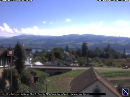 Feldbach: Blick über den Zürichsee Richtung Schwyzer Voralpen und Glarneralpen