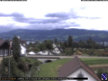 Feldbach: Blick über den Zürichsee Richtung Schwyzer Voralpen und Glarneralpen