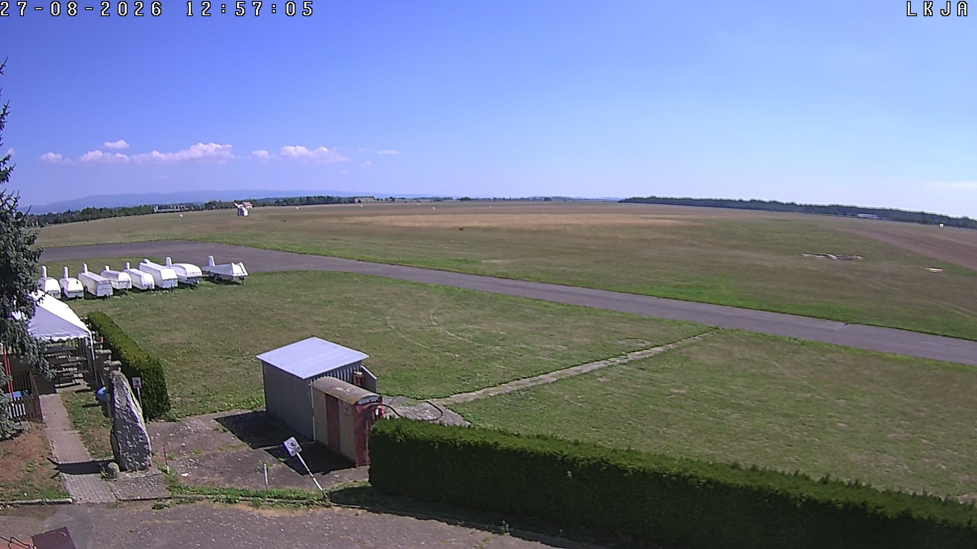 Traffic Cam Josefov › South-East: Letiště Jaroměř - Jaroměř airfield