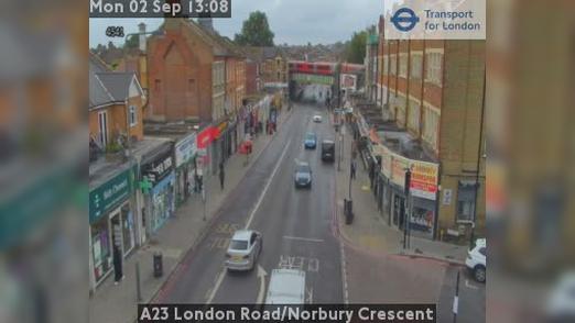 Traffic Cam Croydon: A23 London Road/Norbury Crescent