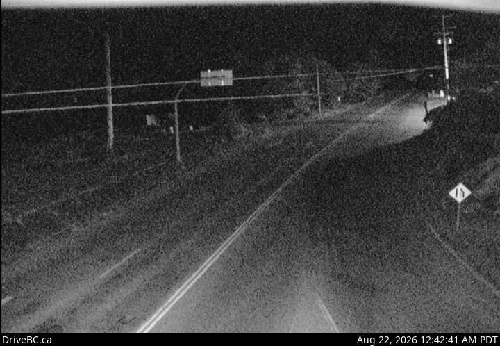 Traffic Cam Mill Bay › West: Hwy 1 at Shawnigan - Rd, looking west