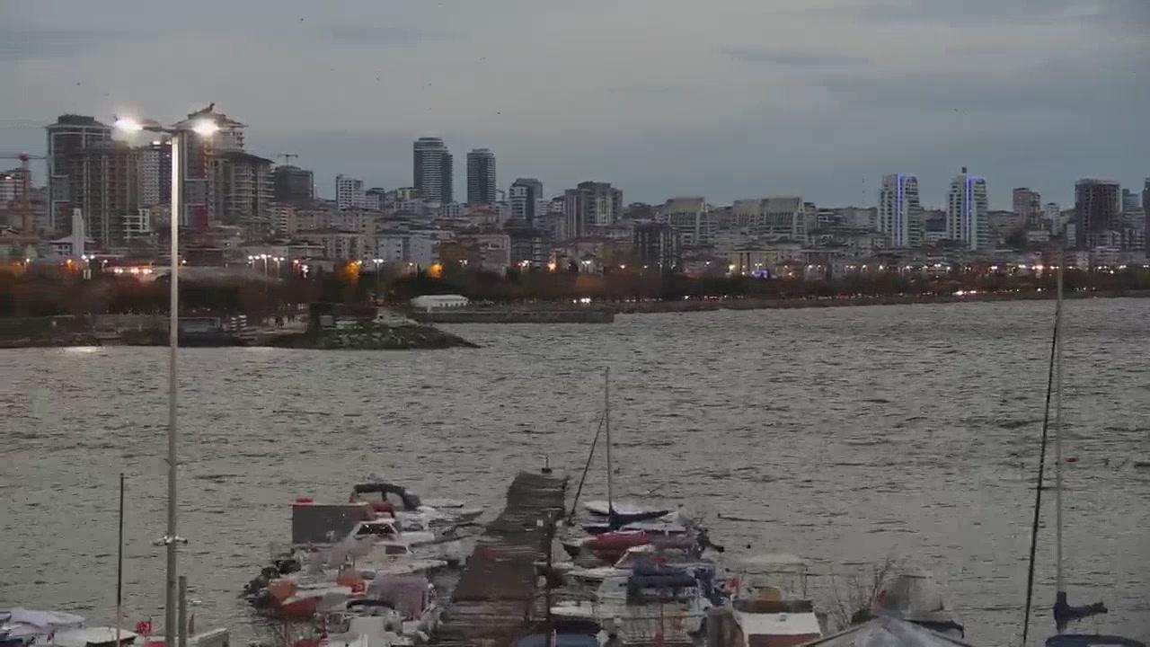 Istanbul: İst - Dragos _ Marina