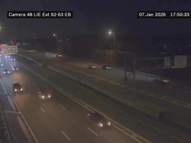 Traffic Cam Lake Grove › East: I-495 at Blue Point Rd