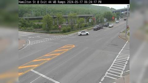 Traffic Cam Painted Post › West: Hamilton St at Exit 44 Westbound