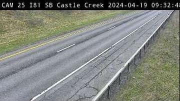 Traffic Cam Hinmans Corners › South: I-81 at VMS 11 (Castle Creek)