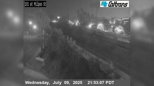 Traffic Cam Santa Barbara › North: US-101 : Milpas Street