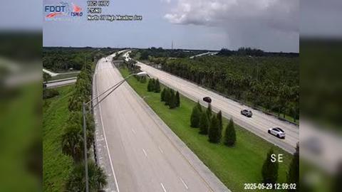 Traffic Cam Palm City: I-95 MP 102.5 Northbound