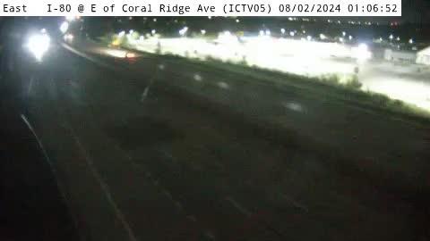Traffic Cam Coralville: IC - I-80 @ East of Coral Ridge Ave (05)