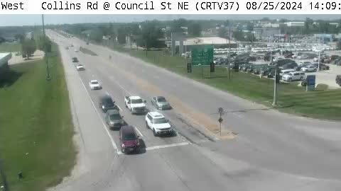 Traffic Cam Cedar Rapids: CR - Collins Rd @ Council St NE (37)