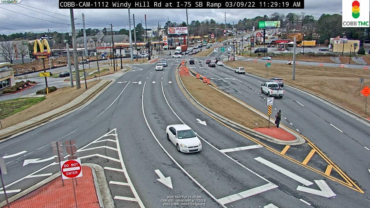 Traffic Cam  Windy Hill Rd @ I-75 SB