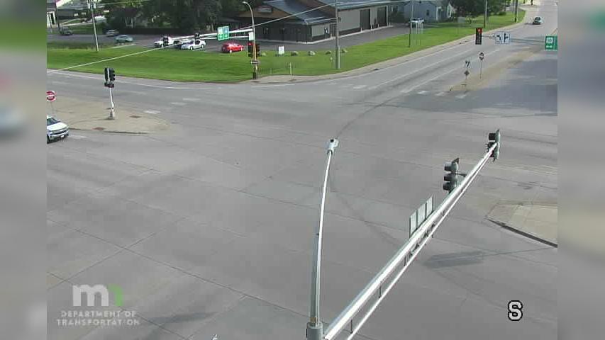 Traffic Cam Clear Lake: US 10: T.H.10 WB @ T.H.24