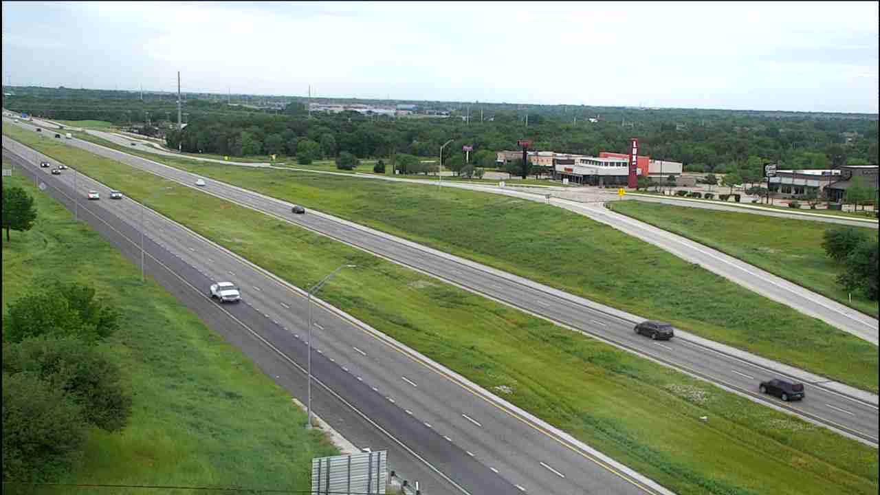 Traffic Cam Bryan › East: SH 6@William J