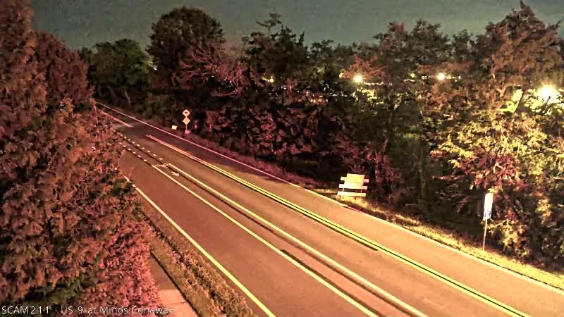 Traffic Cam Whispering Pines: US 9 @ MINOS CONAWAY RD/ LAKEV